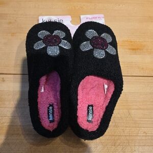 Kensie Black and Pink Women's Slippers 🩷
